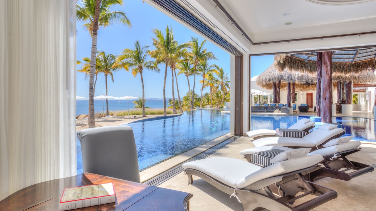 Photo of Others in Ensenada Los Muertos