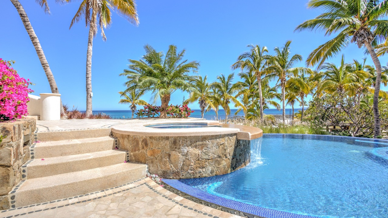 Photo of Others in Ensenada Los Muertos