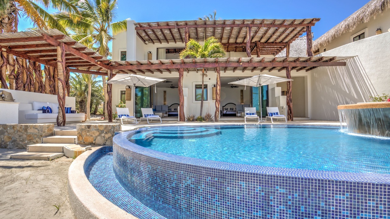 Photo of Others in Ensenada Los Muertos