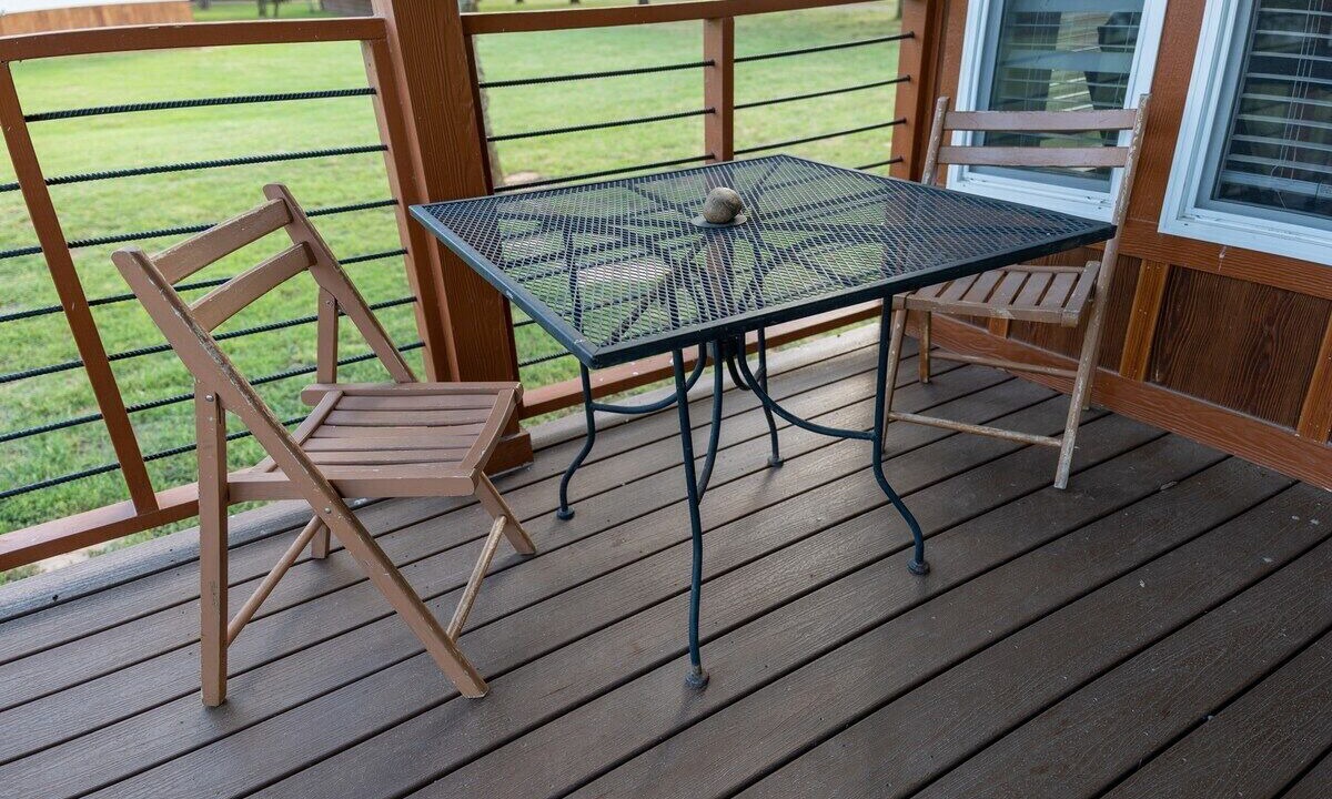 Photo of Outdoor in Satin