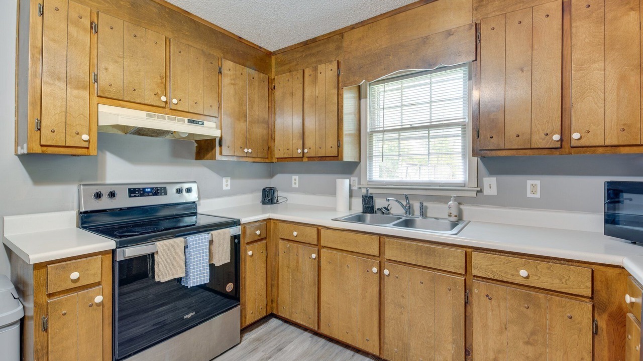 Photo of Kitchen in Cedartown