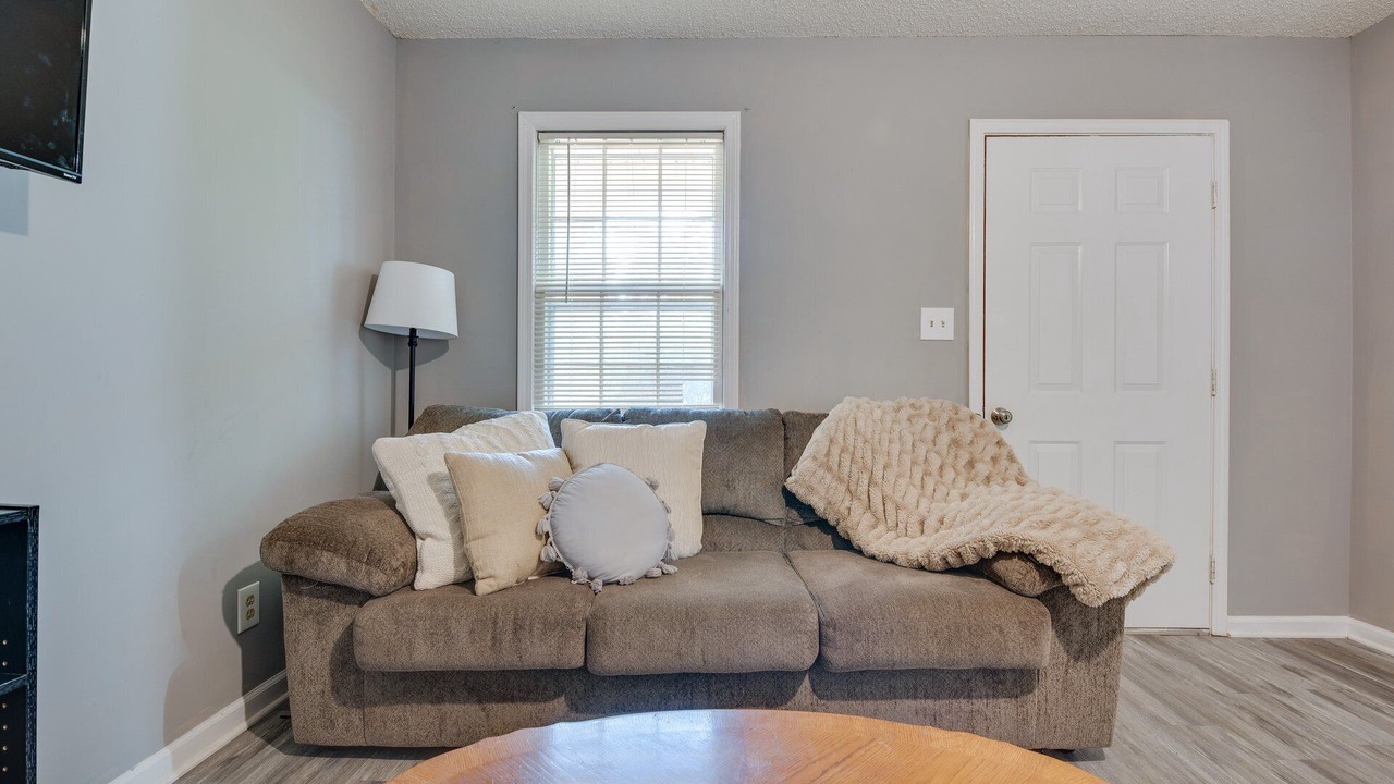 Photo of Livingroom in Cedartown