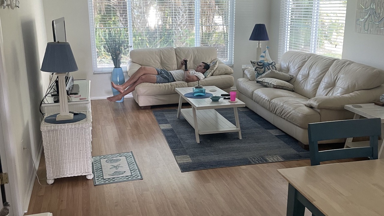 Photo of Livingroom in Bay Isles