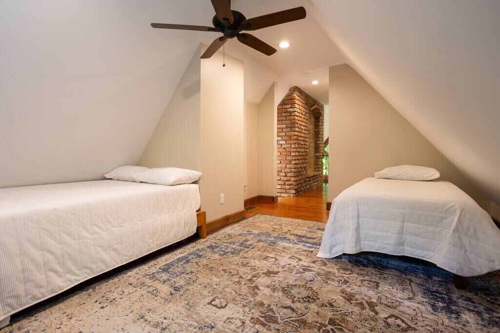 Photo of Others in Mount Vernon