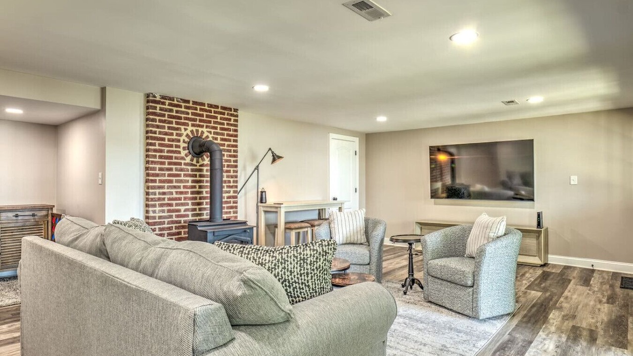 Photo of Livingroom in Colonial Beach
