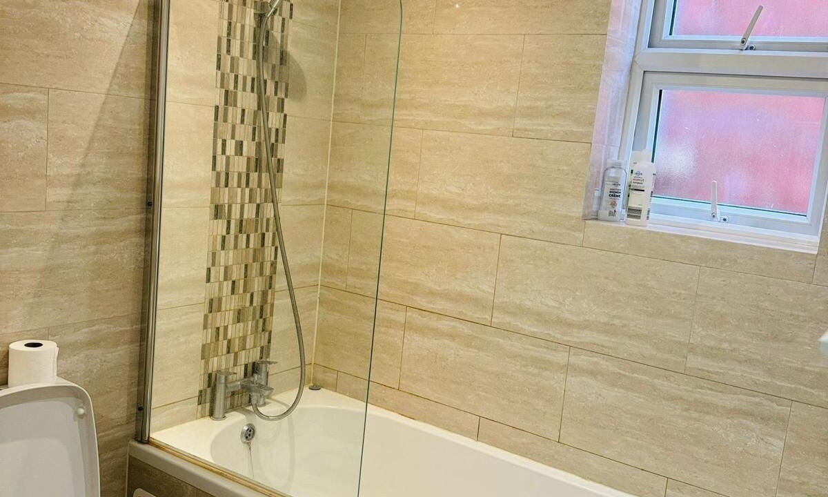 Photo of Bathroom in Oxford