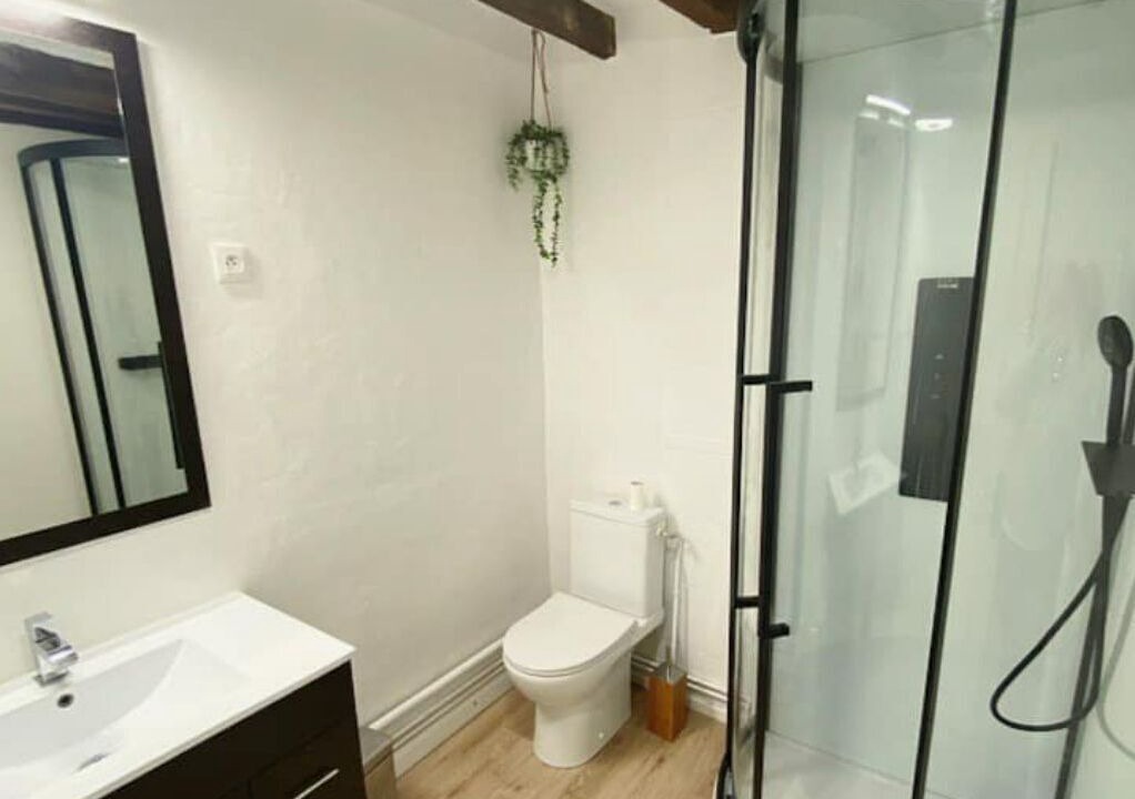 Photo of Bathroom in Verdelot