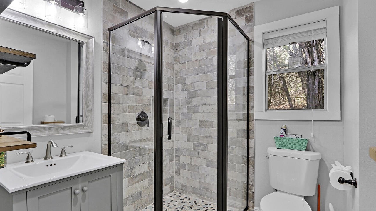 Photo of Bathroom in Bulverde