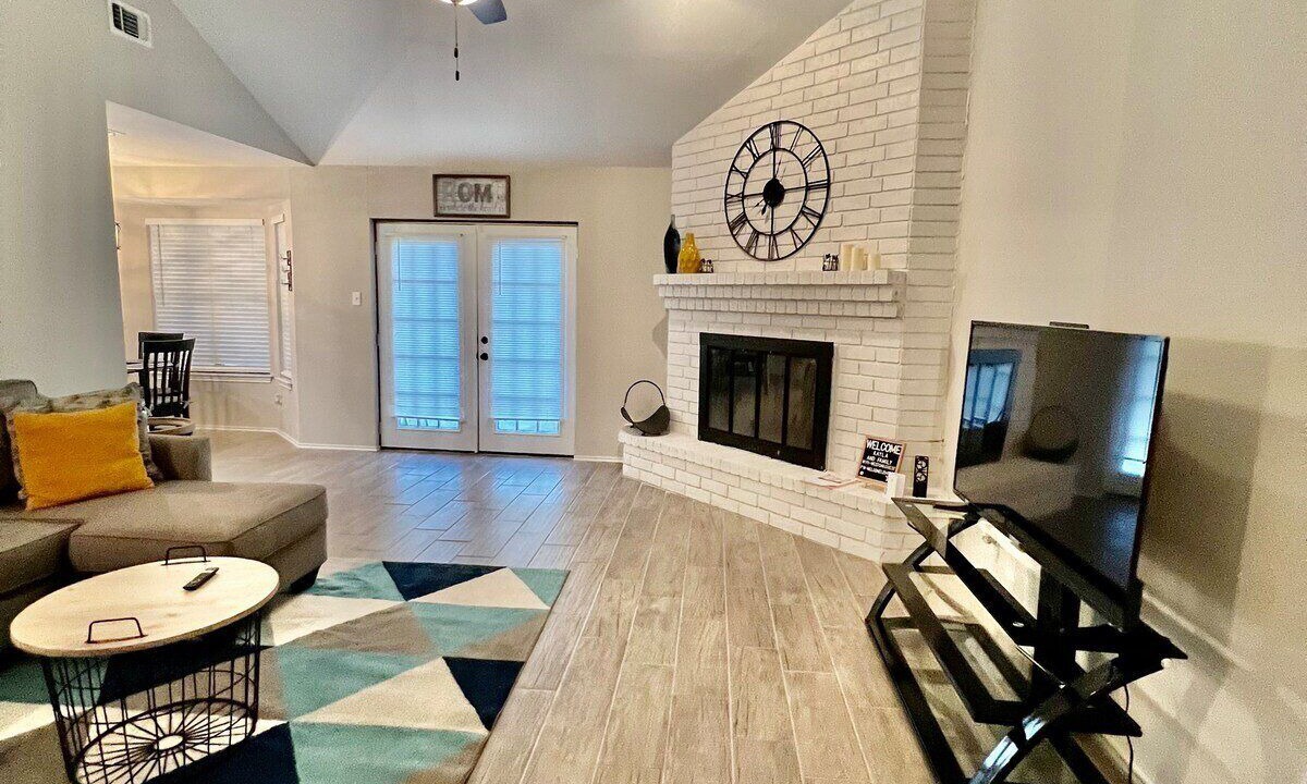 Photo of Livingroom in Universal City