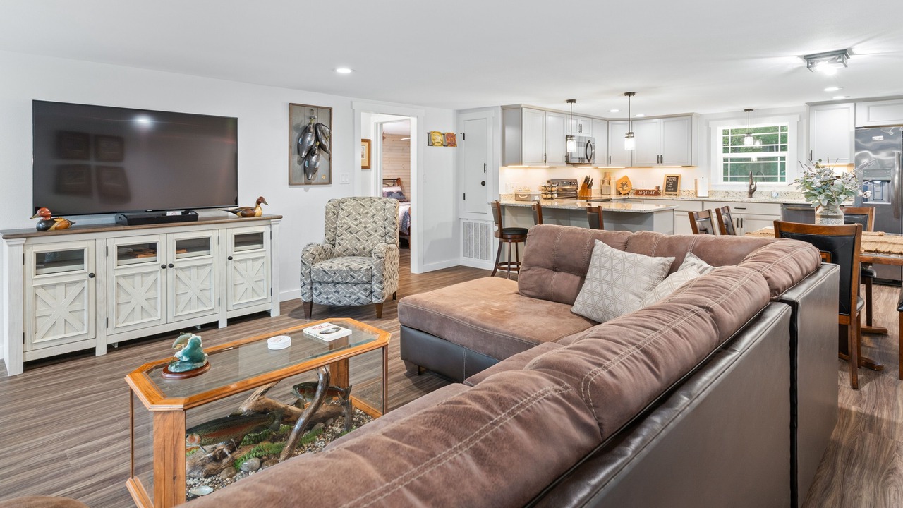 Photo of Livingroom in Lakeview