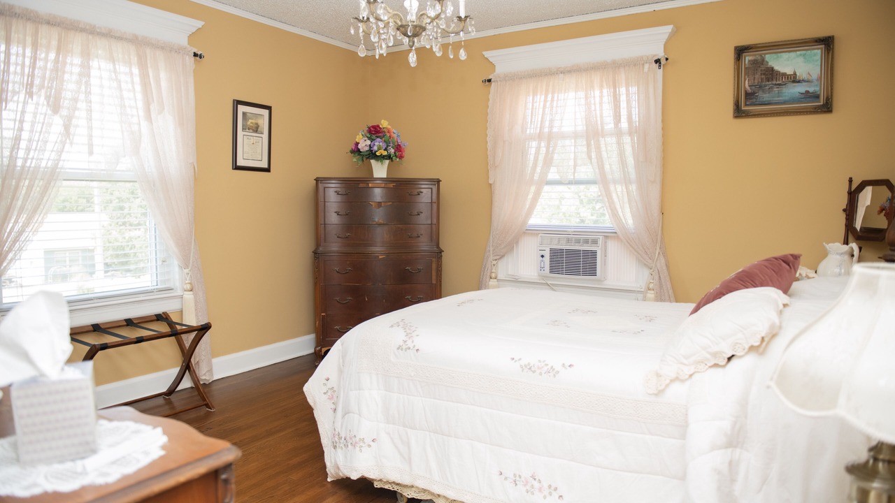Photo of Bedroom in Tulsa