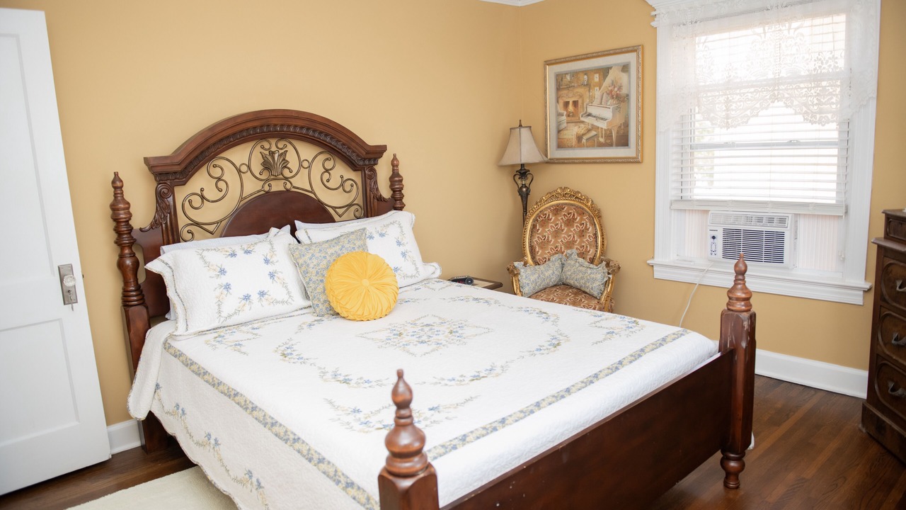 Photo of Bedroom in Tulsa