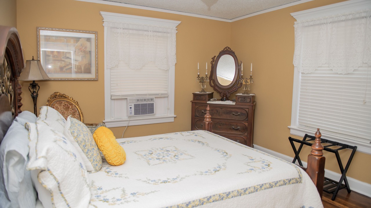 Photo of Bedroom in Tulsa