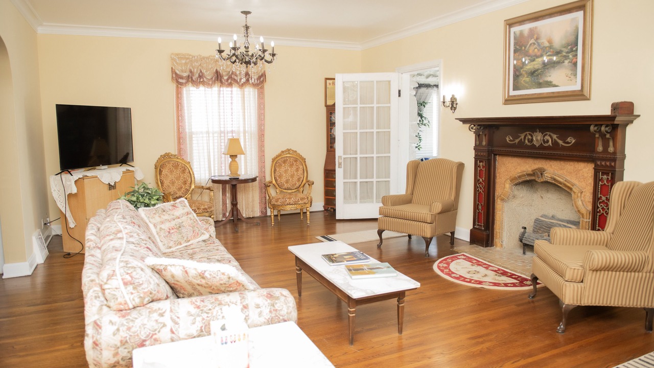 Photo of Livingroom in Tulsa