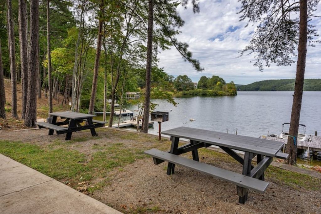 Photo of Others in Waleska