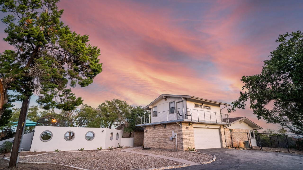 Photo of Outdoor in McNeil