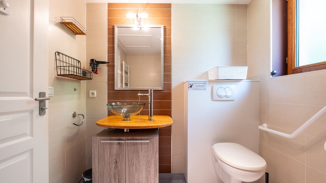 Photo of Bathroom in Montoulieu