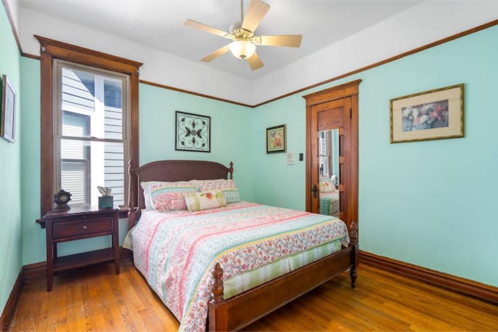 Photo of Bedroom in North Center