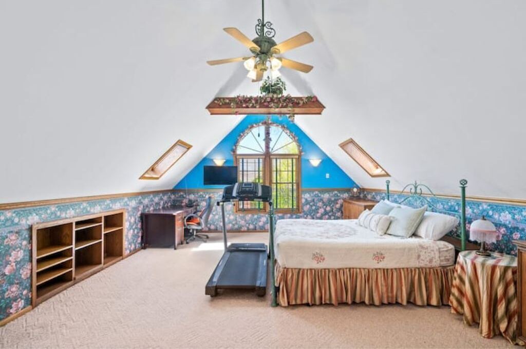 Photo of Bedroom in North Center