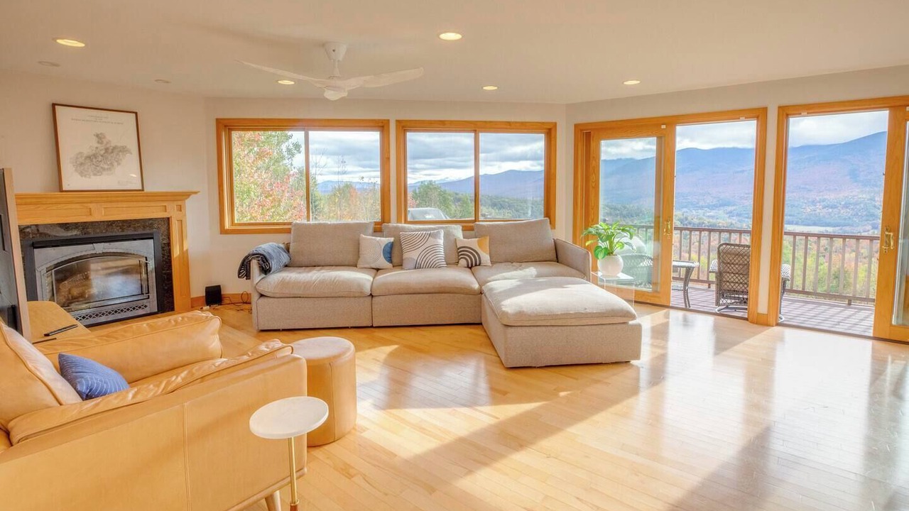 Photo of Livingroom in Easton
