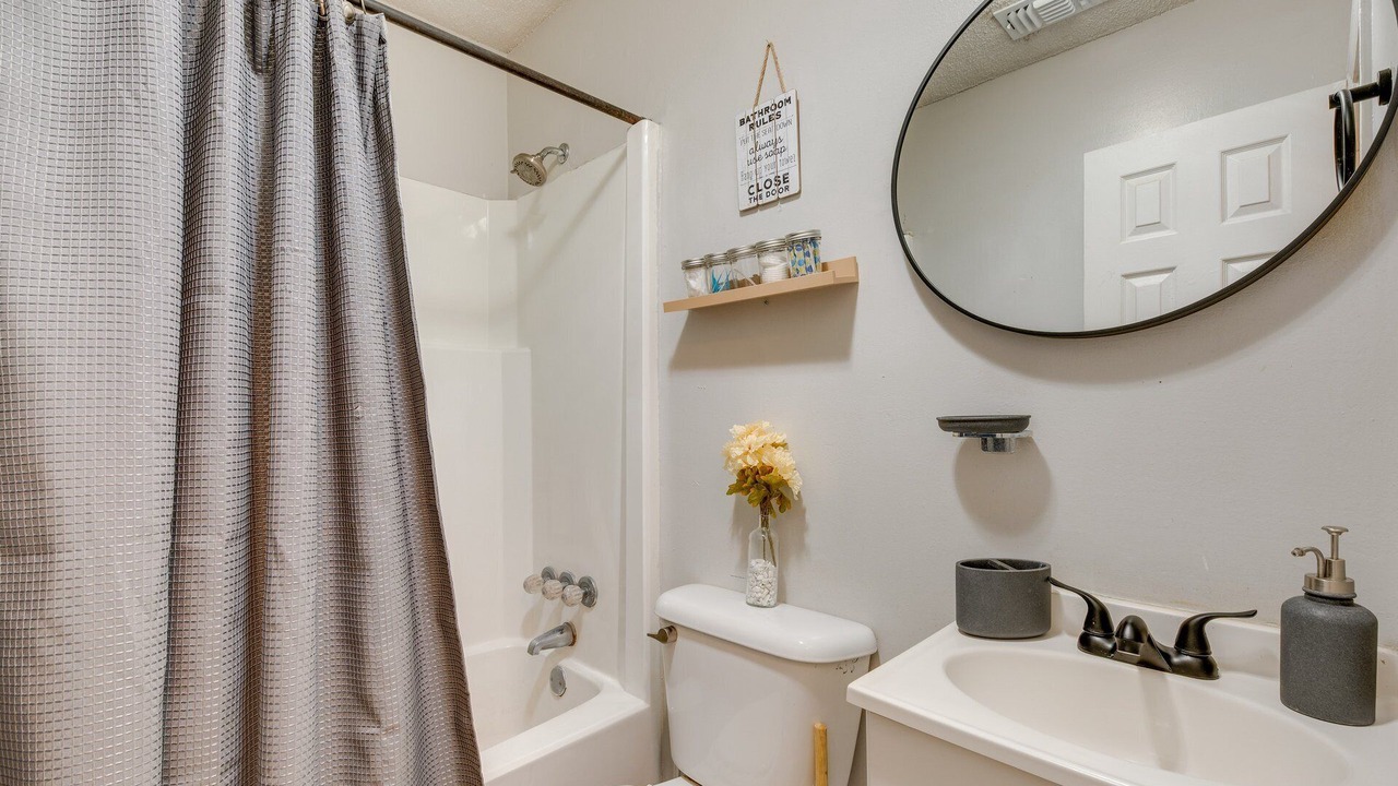 Photo of Bathroom in Cedartown