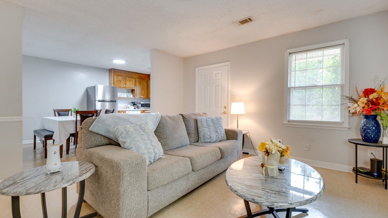 Photo of Livingroom in Cedartown