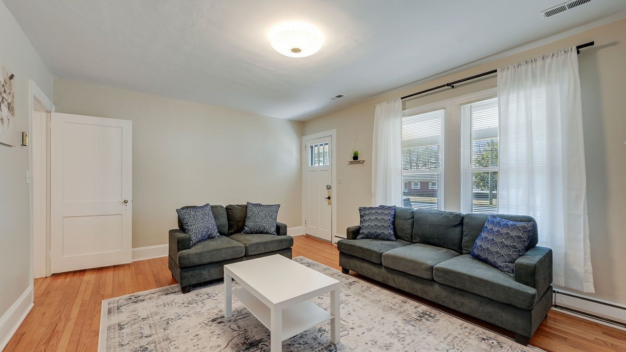 Photo of Livingroom in Winterville