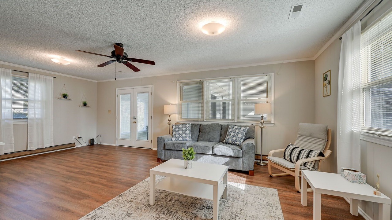 Photo of Livingroom in Winterville