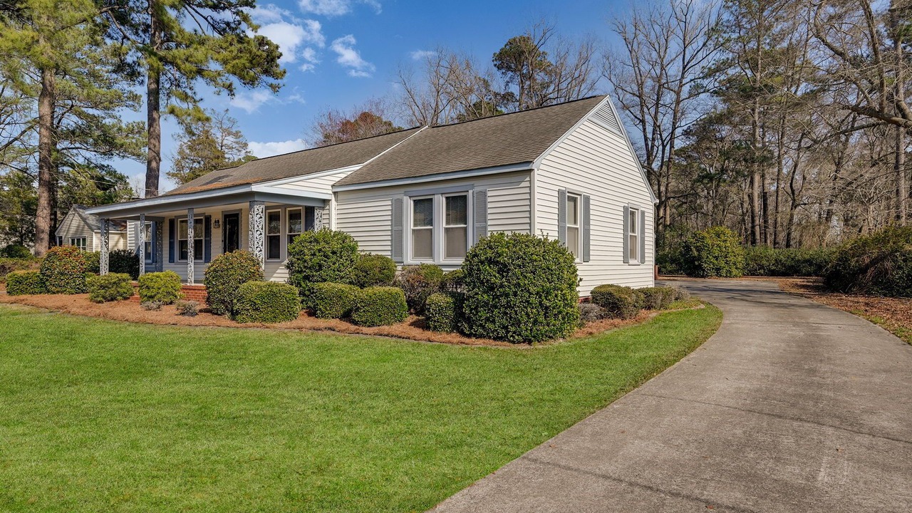 Photo of Outdoor in Winterville