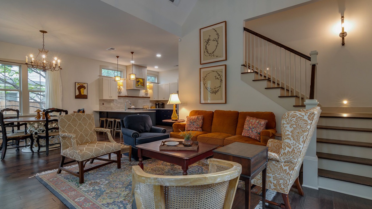 Photo of Livingroom in Lenox