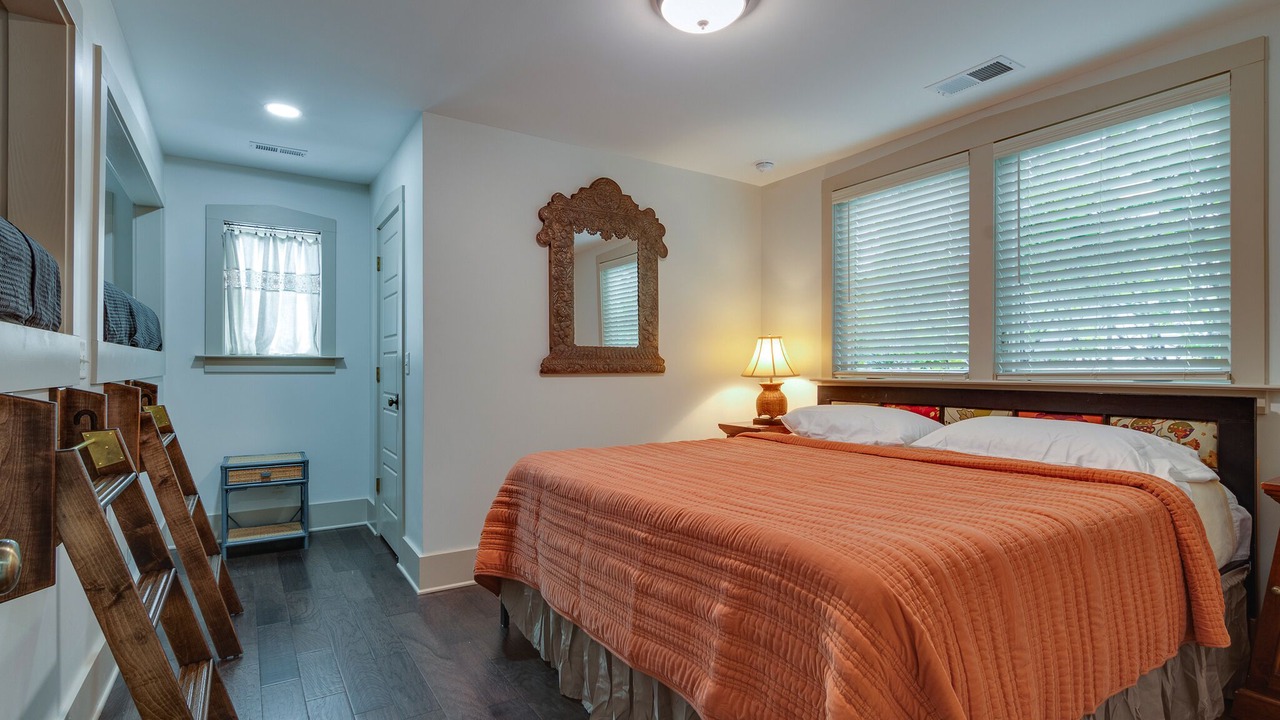 Photo of Bedroom in Lenox
