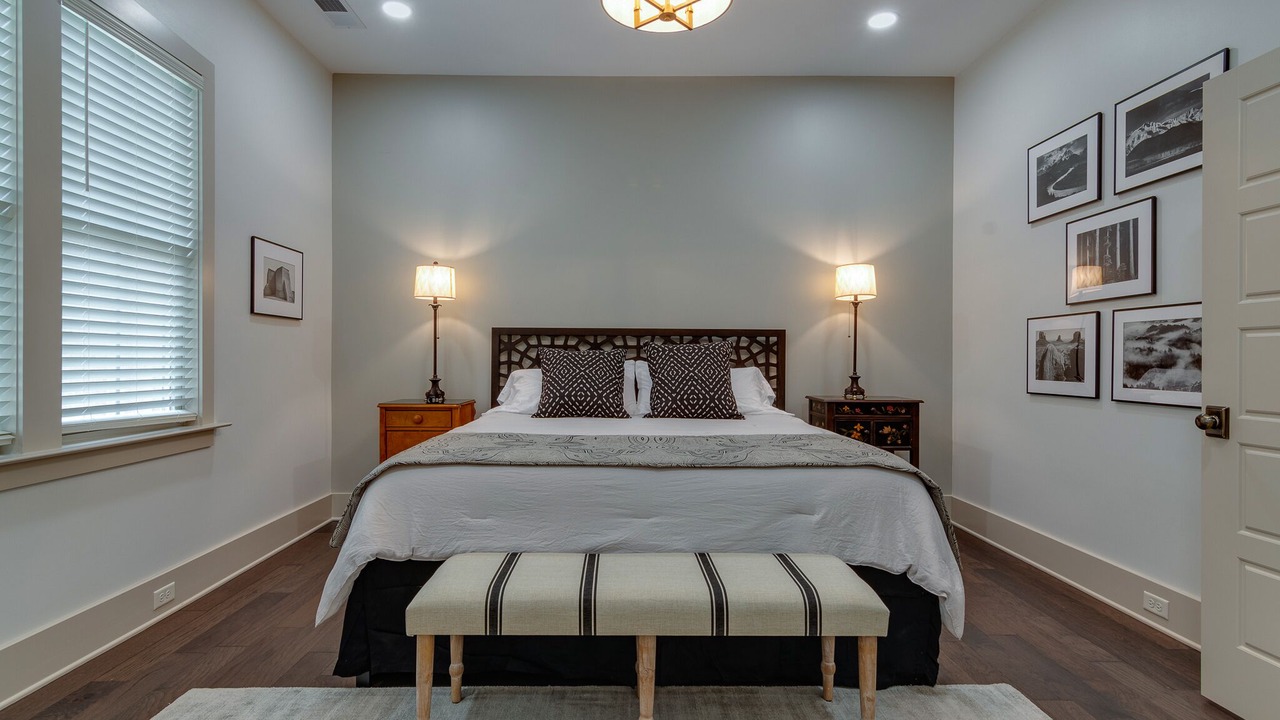 Photo of Bedroom in Lenox