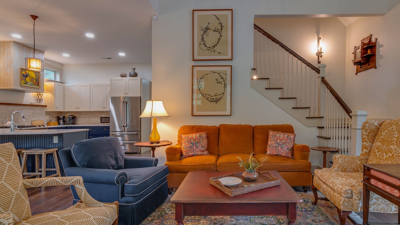 Photo of Livingroom in Lenox