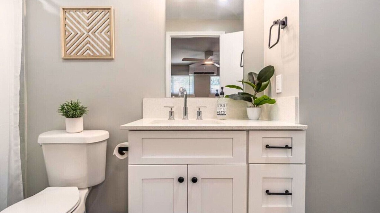 Photo of Bathroom in Neartown