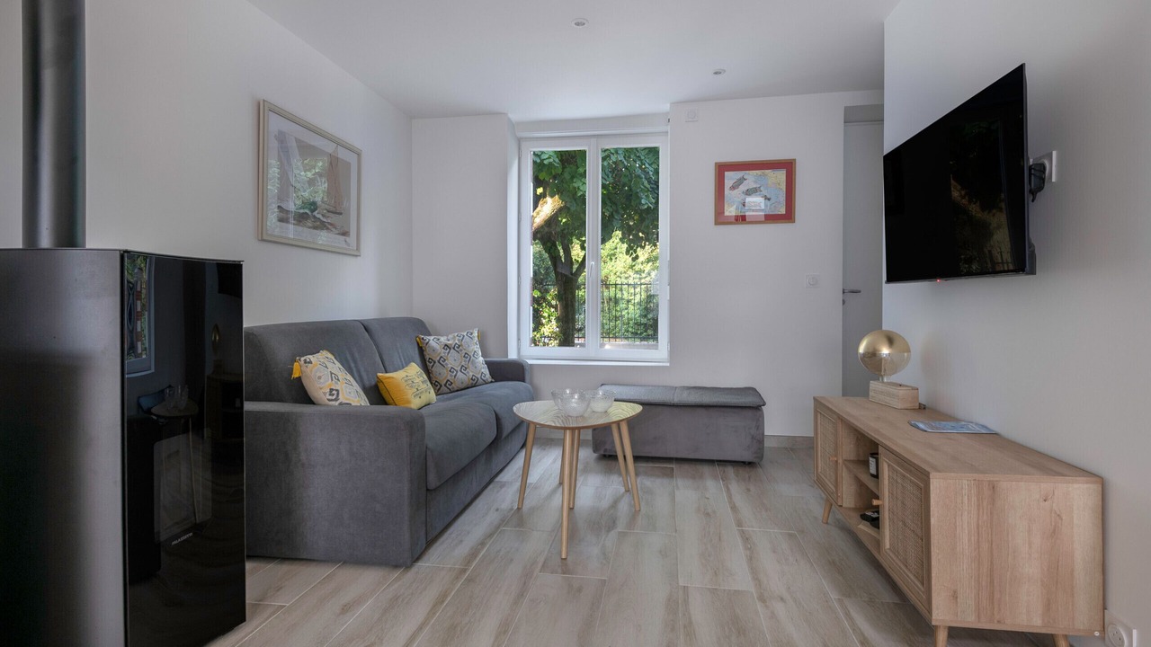Photo of Livingroom in Saint-Michel-Chef-Chef