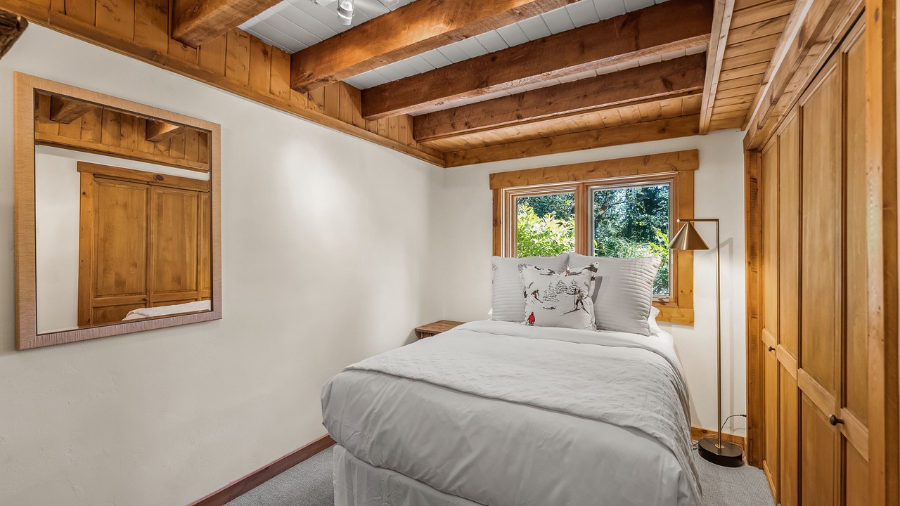 Photo of Bedroom in Sundance