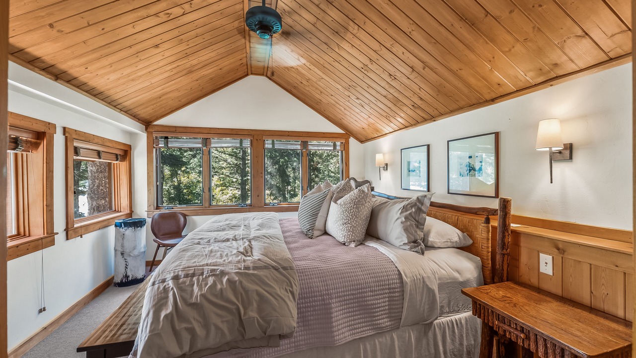 Photo of Bedroom in Sundance