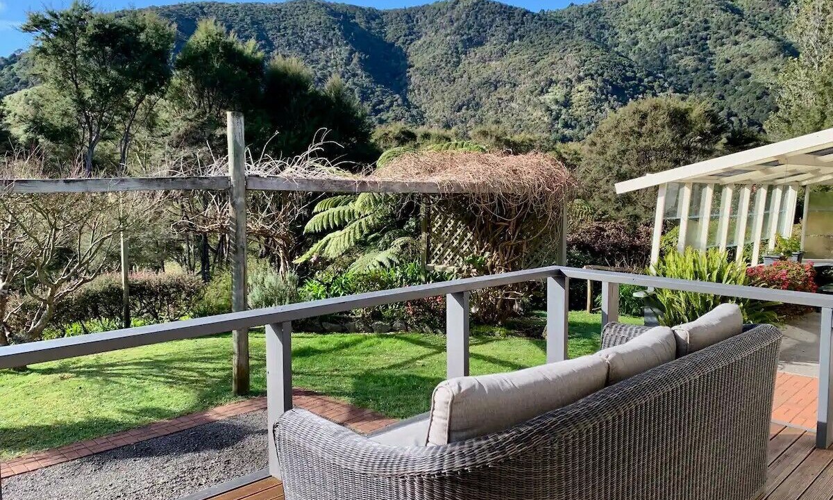 Photo of Patio Balcony in Thames