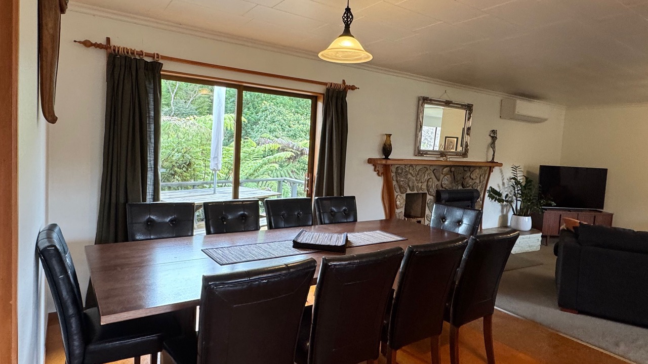 Photo of Others in Thames