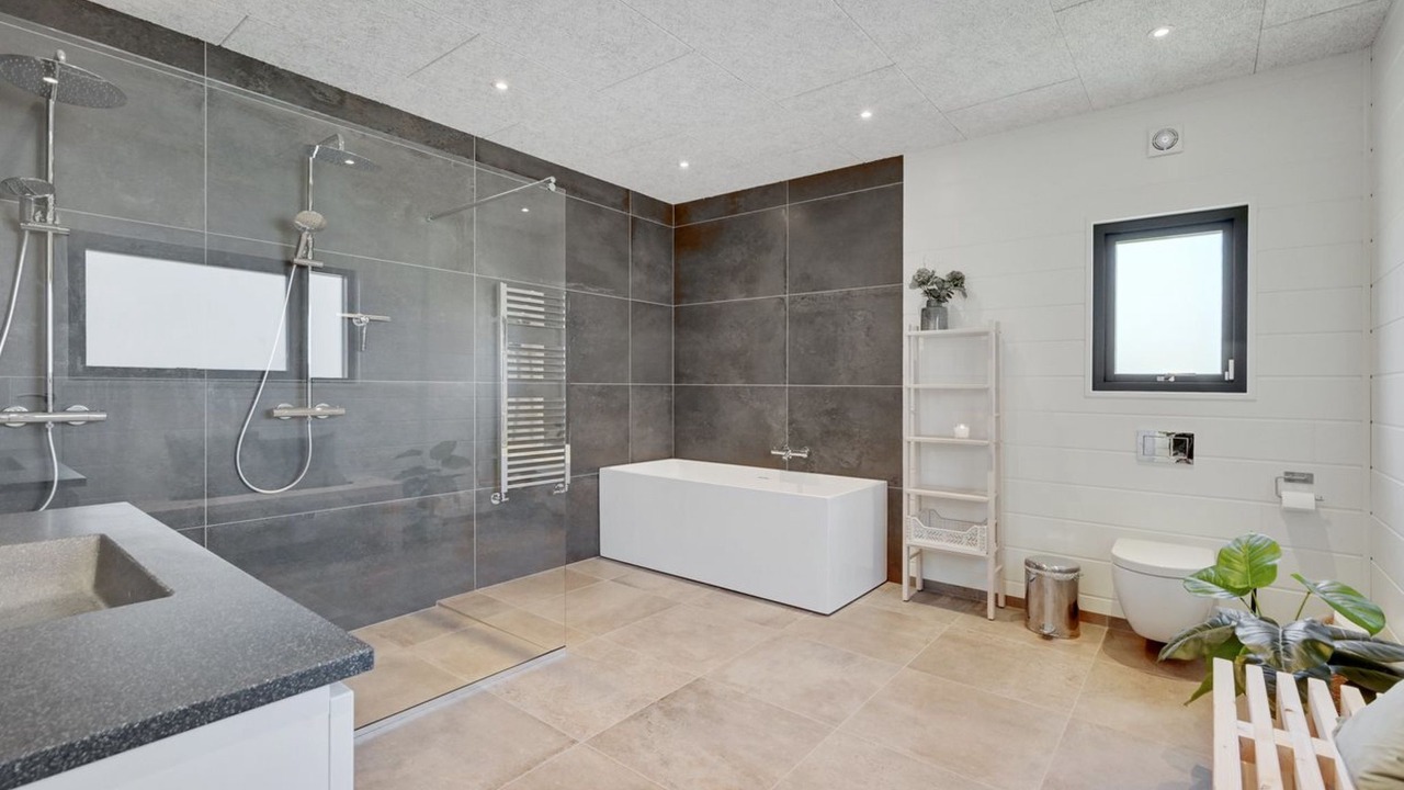 Photo of Bathroom in Skjern