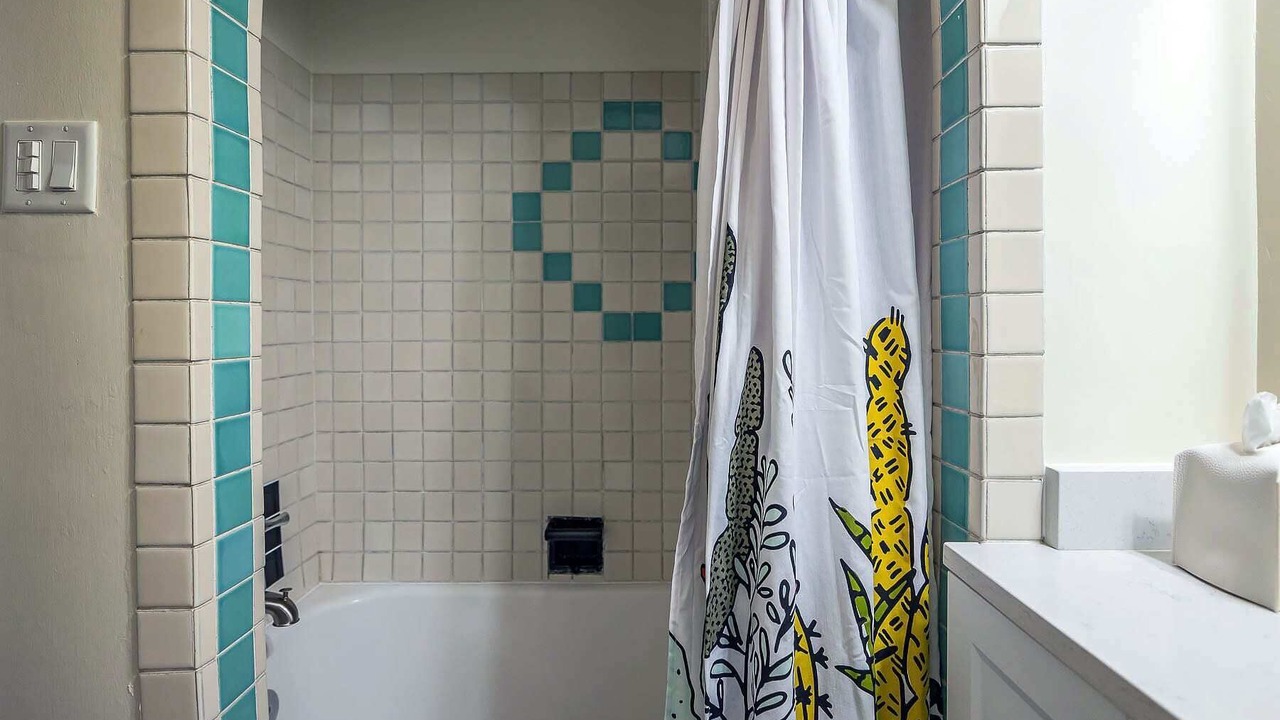 Photo of Bathroom in Sam Hughes