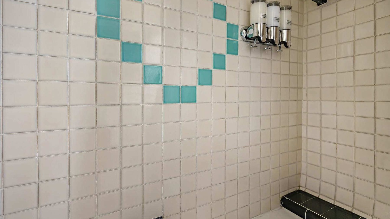 Photo of Bathroom in Sam Hughes