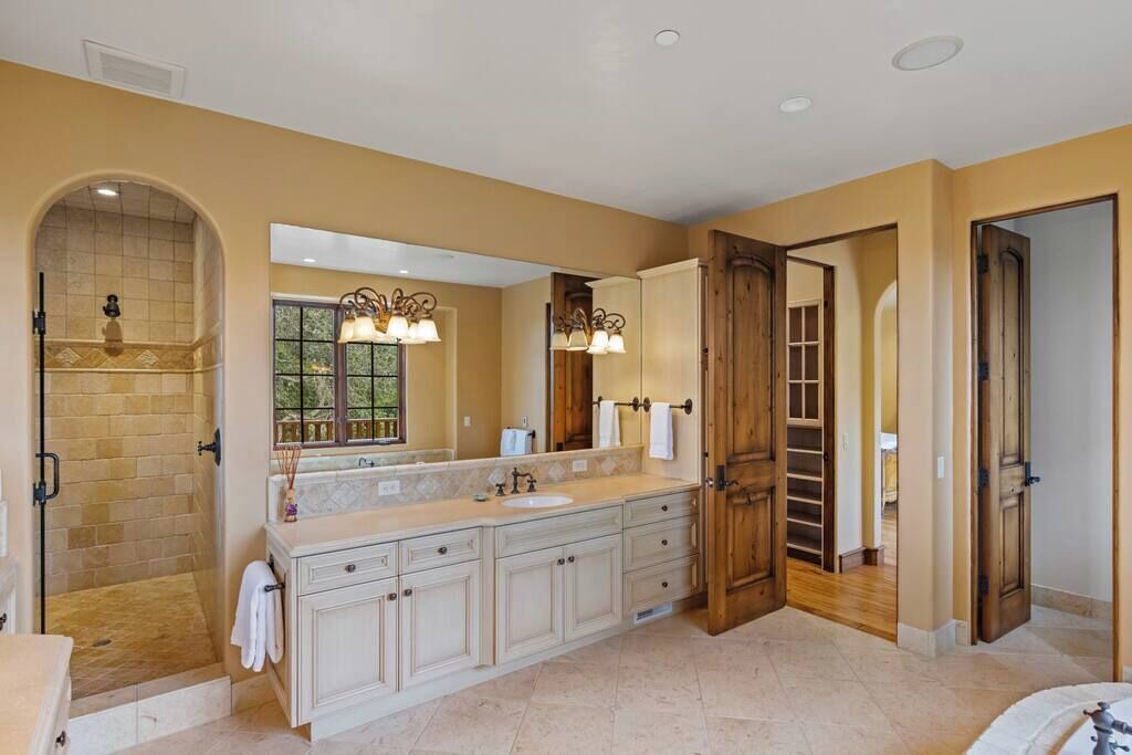 Photo of Bathroom in Hatton Fields