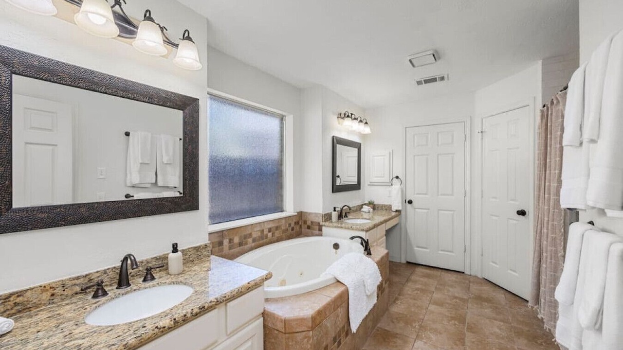 Photo of Bathroom in Willow