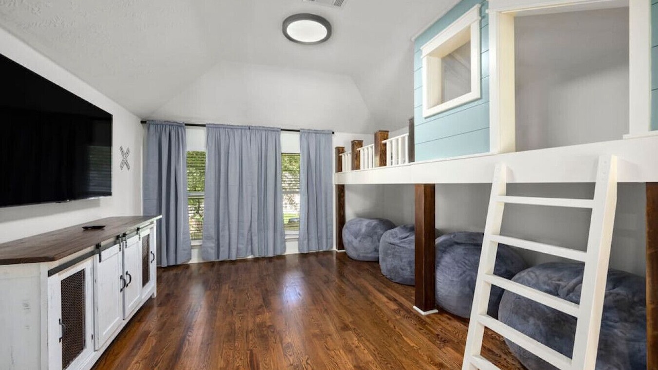 Photo of Bedroom in Willow