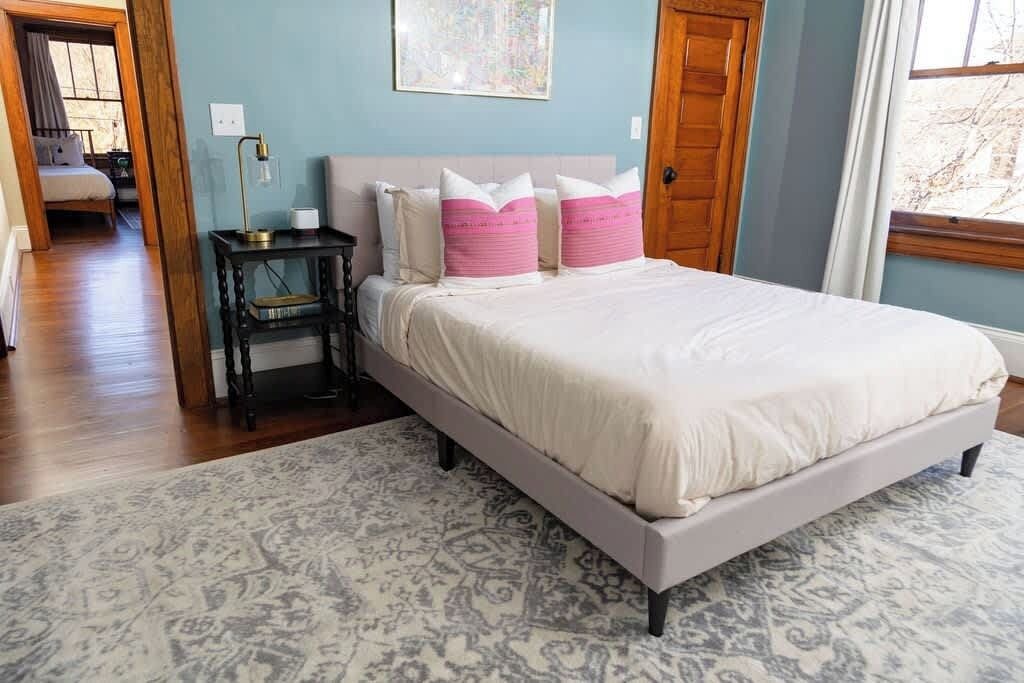 Photo of Bedroom in Roanoke