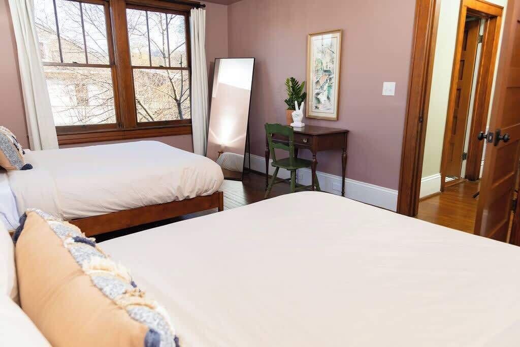 Photo of Bedroom in Roanoke