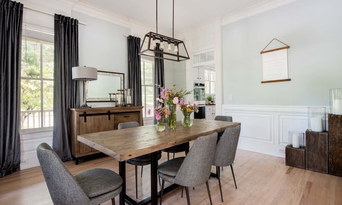 Photo of Livingroom in Inman Park