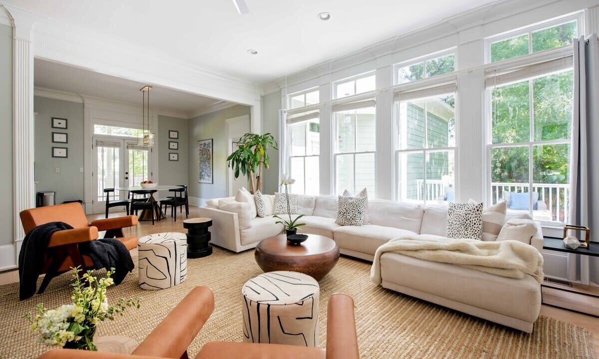 Photo of Livingroom in Inman Park