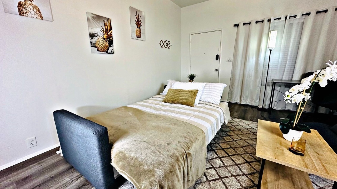 Photo of Bedroom in Midtown Sacramento